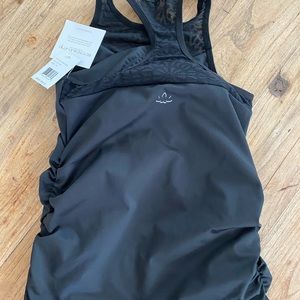 Beyond yoga maternity tank size M